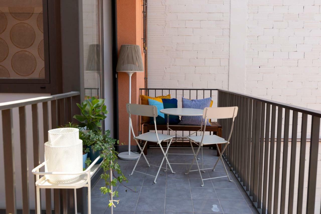 Mediterranean Barcelona Apartments Buitenkant foto